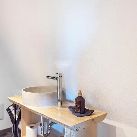 Muehlen Apartment